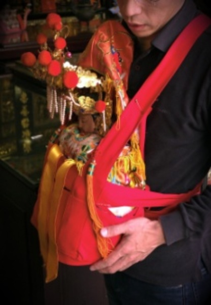 圖11，媽祖背帶的演變(三)。
