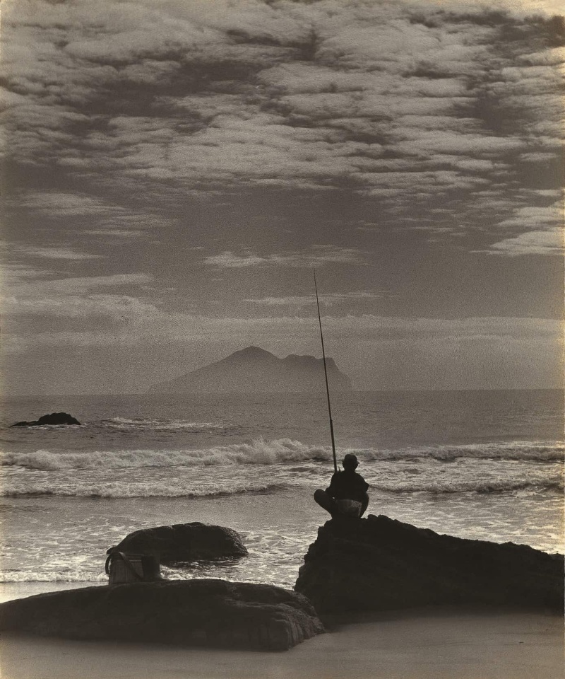 圖10：釣客在外澳海邊垂釣。