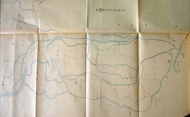圖4：萬長春圳建於嘉慶16 年(1811)，嘉慶18 年 (1813) 合併「邱吳成圳」及「長慶源圳」而定名為興作「萬長春 圳」，是宜蘭地區灌溉面積最大的水圳。圖取自臨時臺灣土地調查局，1905，《宜蘭廳埤圳調查書》上，台北， 該社。