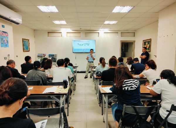 圖3：文化部文化資產局古物遺址組洪益祥副組長到場參與。