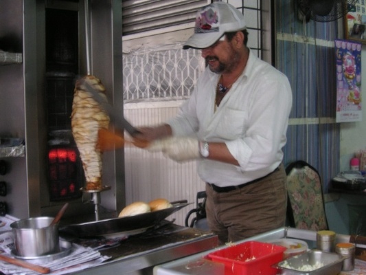 個性開朗笑臉迎人的Tony。