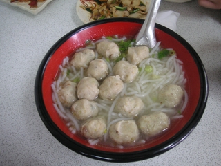 魚丸米粉。