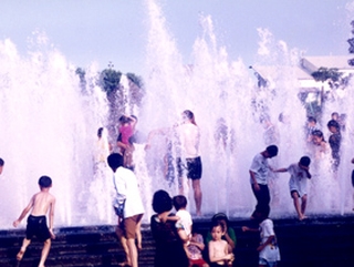 創意小組認為：「兒童」是宜蘭未來的希望，宜蘭縣當前所有的建設都應為下一代而努力，因此決定以兒童宣示宜蘭的未來，希望能為全台灣的兒童，辦理一個深具國際特色且充滿童趣的大型活動。圖片來源：王秋霖提供。