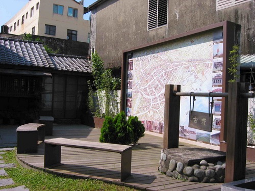 李榮春文學館入口處的古井