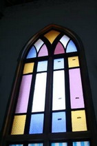天主堂著名的彩繪玻璃