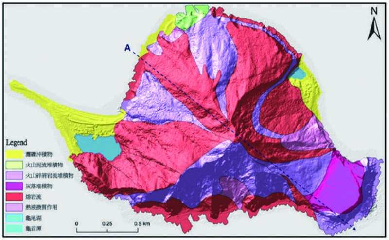 圖1-2-16-1 龜山島的地質與地質剖面圖。 （來源：中央地調所2006、宋聖榮，2013）