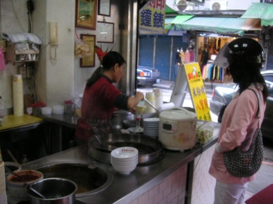 美食地圖：米粉羹。
