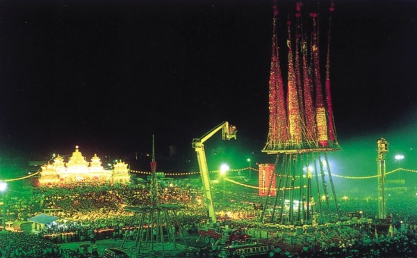 圖一：「搶孤」歷經200餘年的演變，成為頭城最有特色的傳統民俗活動