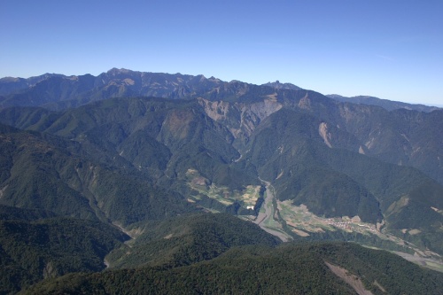 圖九：蘭陽溪谷四季聚落空拍