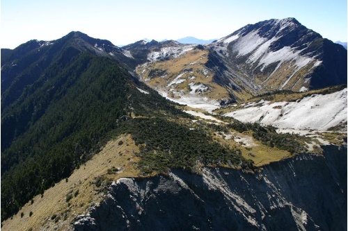 圖十二：南湖大山空拍圖