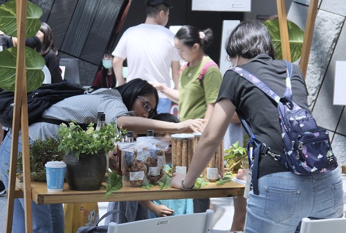 蘭博大廳小市集在八月底還有一個場次，千萬不要錯過這個親子共樂的機會！