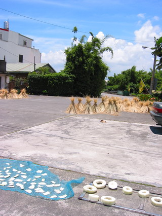 此處昔日為聚落內與外地貨物流通的重要通道