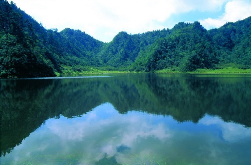 松蘿湖滿水期（陳建志攝）