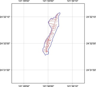 圖 6使用聲納法測量之載具航跡（紅色為航跡，藍色封閉曲線為舊烏石港水域）