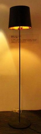 築燈 (莊雅惠 攝)