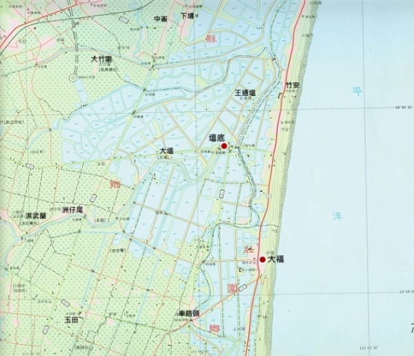 大福位於宜蘭海岸沙崙的西側，地勢較高；隔著宜蘭河舊河道，就是塭底庄