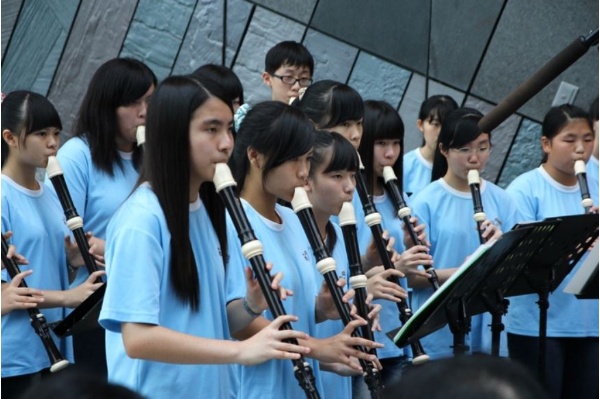 文化國中直笛樂團曾獲全國音樂比賽首獎 、2009年日本直笛大賽獲得金獎及評審團大獎花村賞