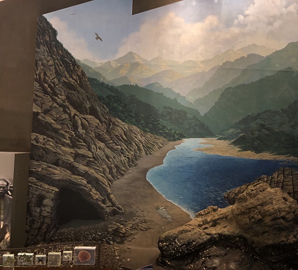 蘭博壁畫初生成─海之層的海岸線壁畫