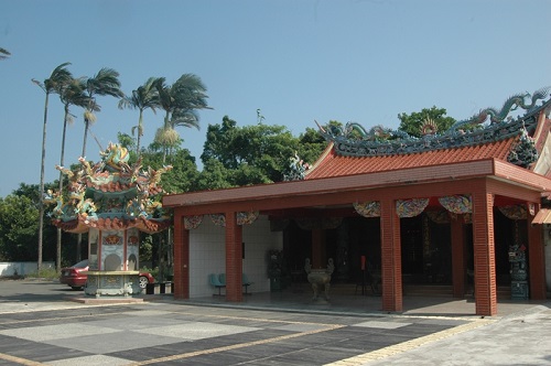 大陳居民興建漁師廟，每年農曆十月十三日來自各地的大陳居民紛紛前來祭拜漁師大神。