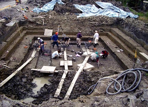 H區，採階梯式發掘