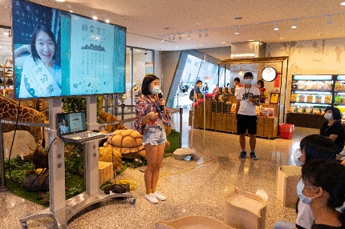 安步良食誠食料理製作所負責人鄭婷如分享生態飲食的日常生活實踐