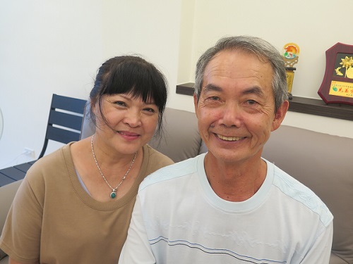 伍春榮船長與賢伉儷陳金蓮女士