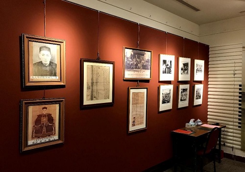 碧霞宮武穆文史館內展示的老照片