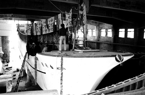 「金同隆２１８號」是南方澳第一艘「掠緄」（延繩釣）的遠洋漁船