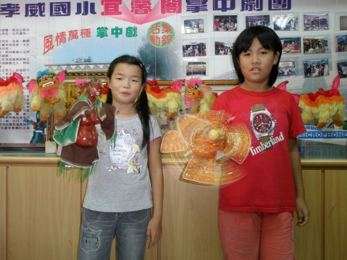 明琦認為學布袋戲獲得的最大收穫是增加膽量，這是任何練習都沒辦法學習到的。