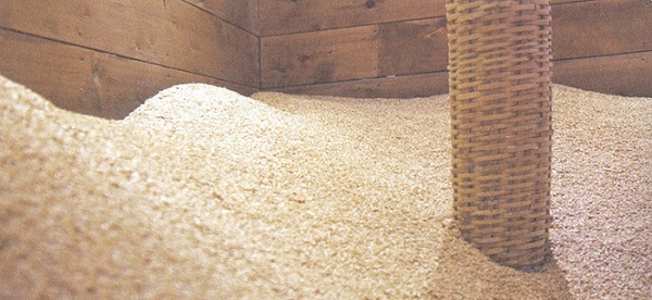 模擬稻穀入艙的儲米空間