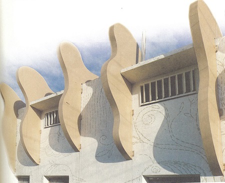 紙文化館特殊的造型外觀是當地居民協力的成品