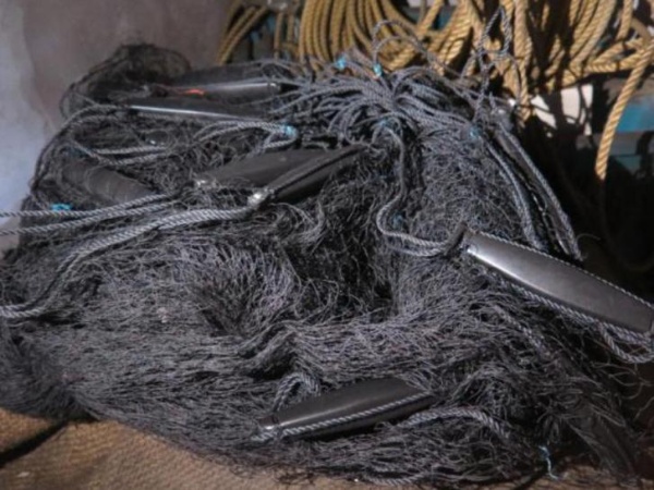 儲藏在漁具間的綾仔，是藍金芳在海面賺食的重要漁具