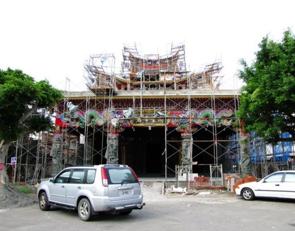 協天宮目前正在整建中，預計今年底完工(莊雅惠 攝)