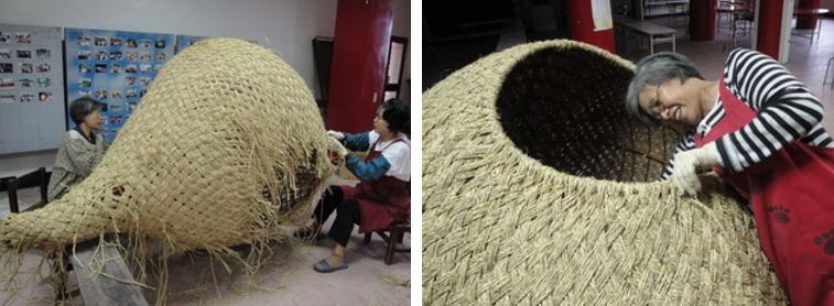 左：以3條為一單位來編織，如果覺得不夠密再加編3條，如果還是有空隙就再加編3條……一直編到完全密封為止。 / 右：不止是外面，裏面也要編。