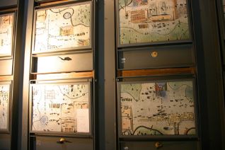 鶯歌陶瓷博物館內遊客所DIY的陶版畫