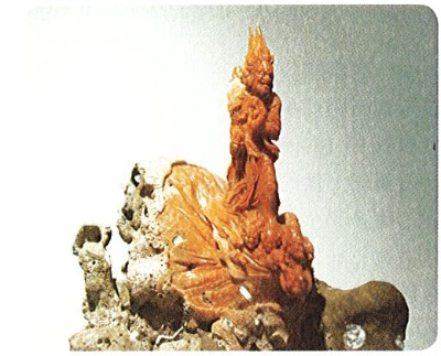 與同行相比，賴榮興特別注重雕刻品的藝術價值。
