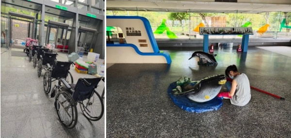 左圖：消毒過的輪椅排排站形成有趣的畫面。/右圖：清理烏石港驛站內的鯨豚模型。
