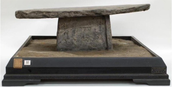 圖1：支石墓古墳模型標本