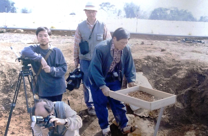 邱水金從1990年代初期宜蘭史前的調查研究開始參與協助。後來更是全力投注，一路走來成為這十多年來宜蘭考古工作的核心人物。