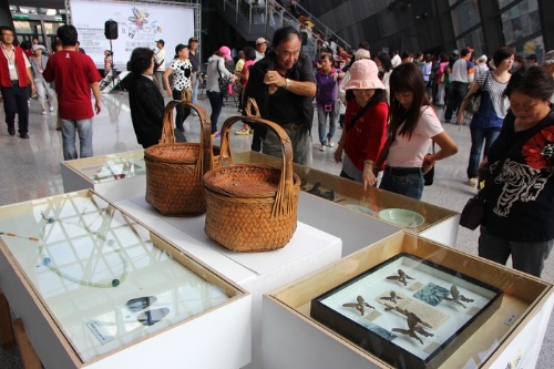 雪隧行控中心可以監控隧道內的每一細節