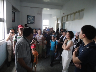 宜蘭縣政府在丸山小丘上推動了「丸山史前文物館設置計畫」，期將兩棟歷史建物整理做為蘭陽博物館分館，以保存維護宜蘭地區出土豐富的史前文物