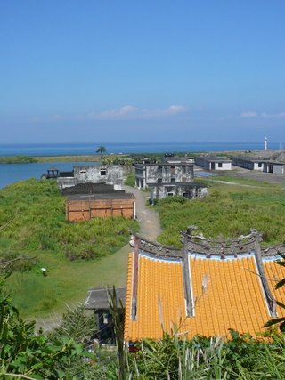 目前龜山島上僅存的聚落建築
