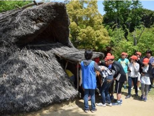 圖1-1透過互動式學習帶領小朋友進入豎穴屋