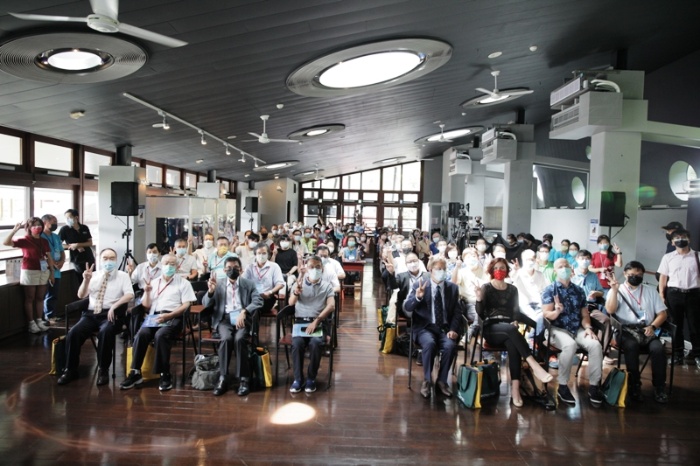 大家熱情參與本次2021南方澳漁港百週年國際學術研討會，留下了歷史性的見證。