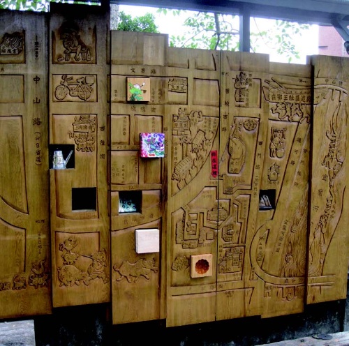 宜蘭縣政府文化局與相關團隊就提出整修匠師的工作空間，讓民眾可跟匠師交流並看到工作真實情況。