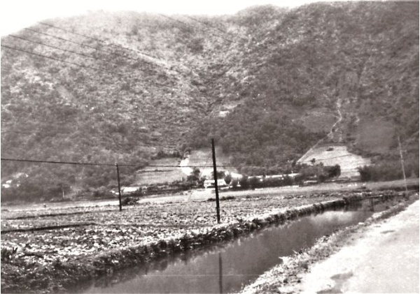 冷泉溪流經平埔族阿里史社，所以又稱「阿里史溪」。( 宜蘭縣史館典藏）