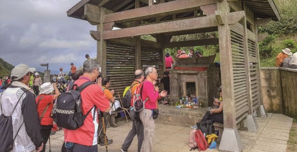 草嶺埡口福德祠。(張恆瑞攝)