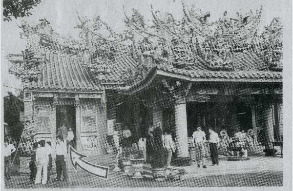 圖一： 縣內有家廟以「牽亡魂」聞名全台，「牽亡魂」儀式就在廟的左廂房進行。