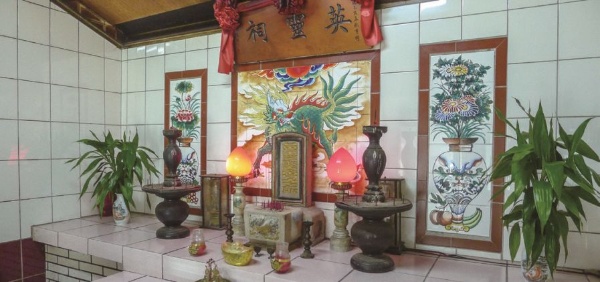 英靈祠內正廳全景。( 張恆瑞攝)