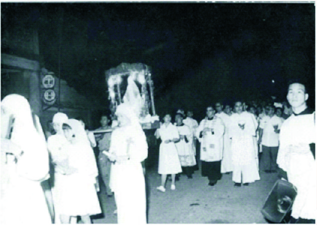 一年一度的聖母遊行活動